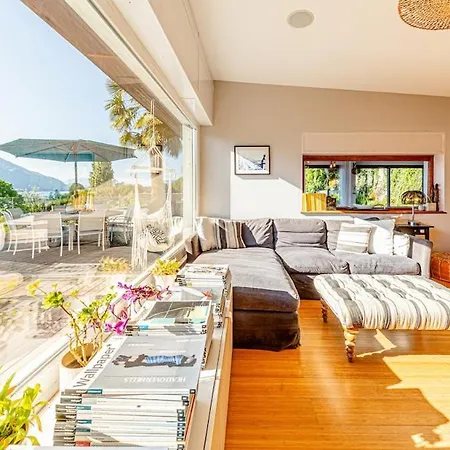빌라 House - Charming Lakeview Tresserve