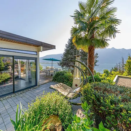 House - Charming Lakeview Tresserve