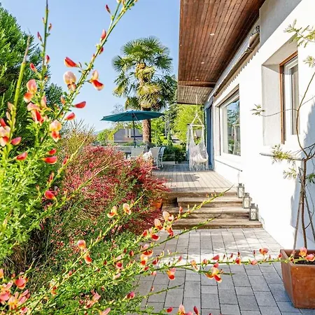 House - Charming Lakeview Βίλα Tresserve